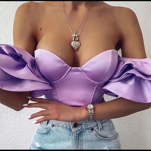 Satin croptop 😍